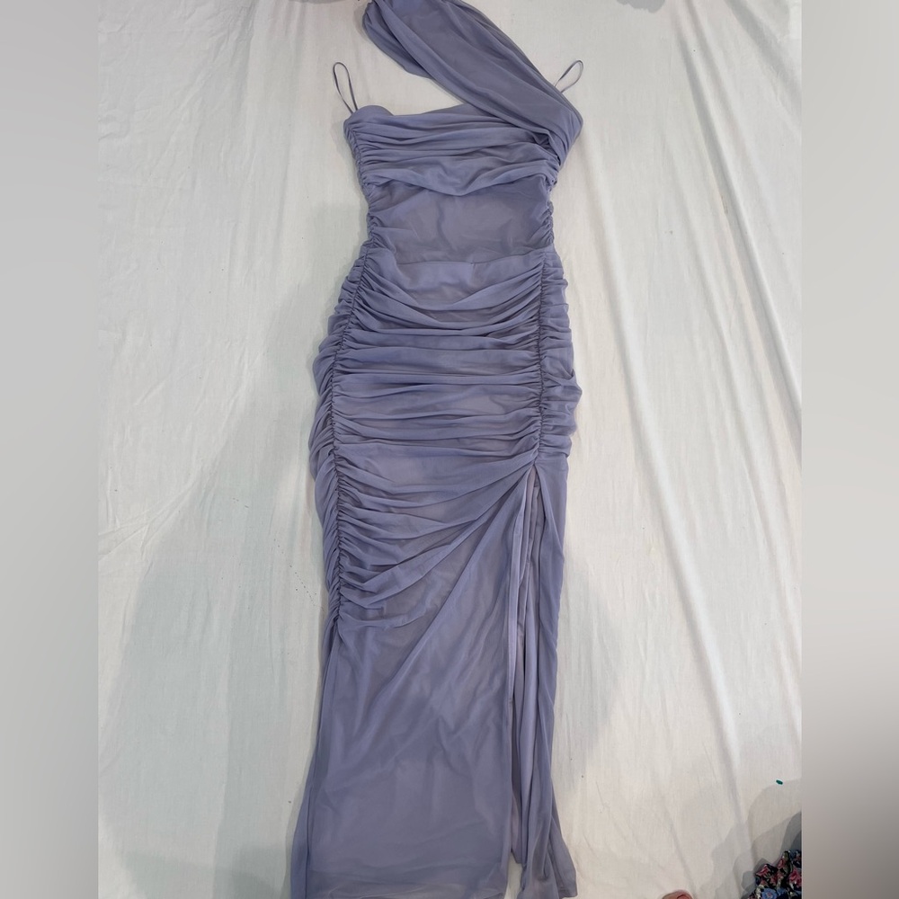 Abercrombie & Fitch Mesh Asymmetrical Off-The-Shoulder Maxi Dress, size small - Picture 2 of 5